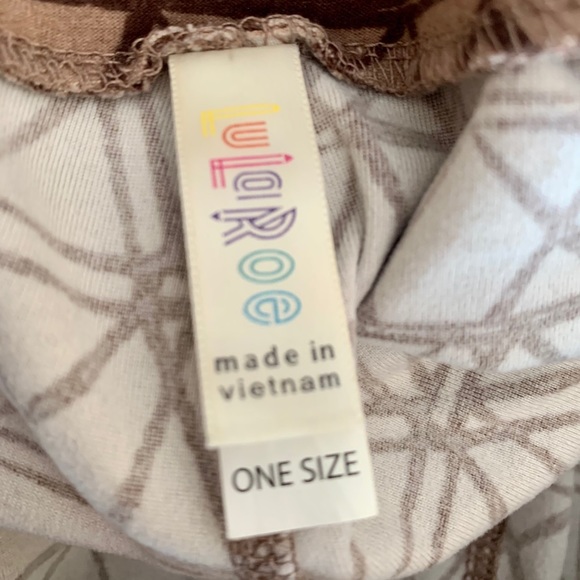 Mountain Patterned LuLaRoe Leggings! - Picture 2 of 2